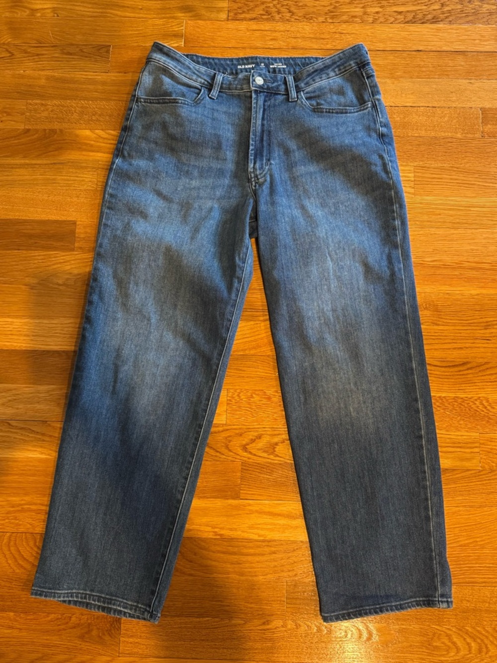 Old Navy Men's Straight Jeans in Blue Wash